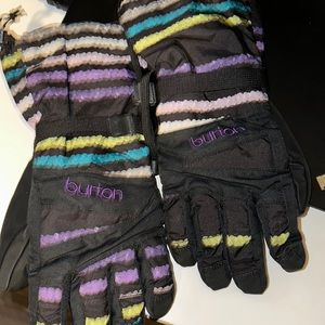 Burton skiing gloves